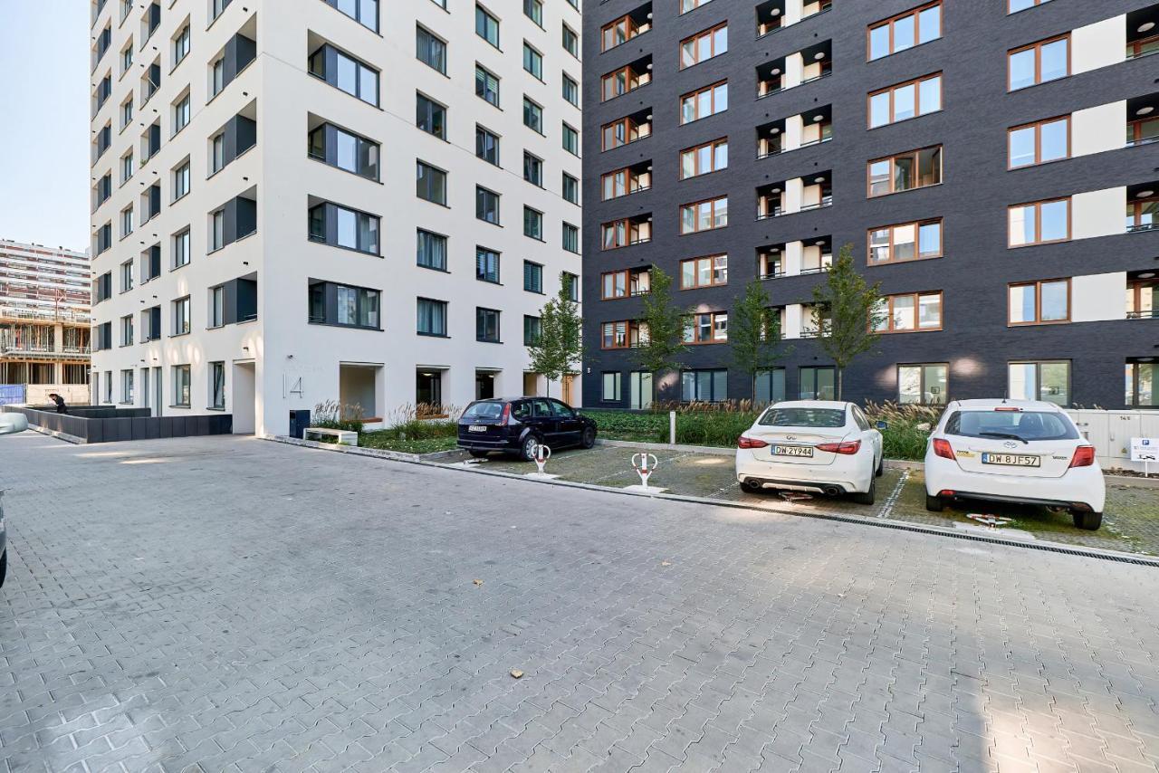Exclusive Apartments Gwiazdzista With Free Garage Wroclaw By Noclegi Renters Exterior foto